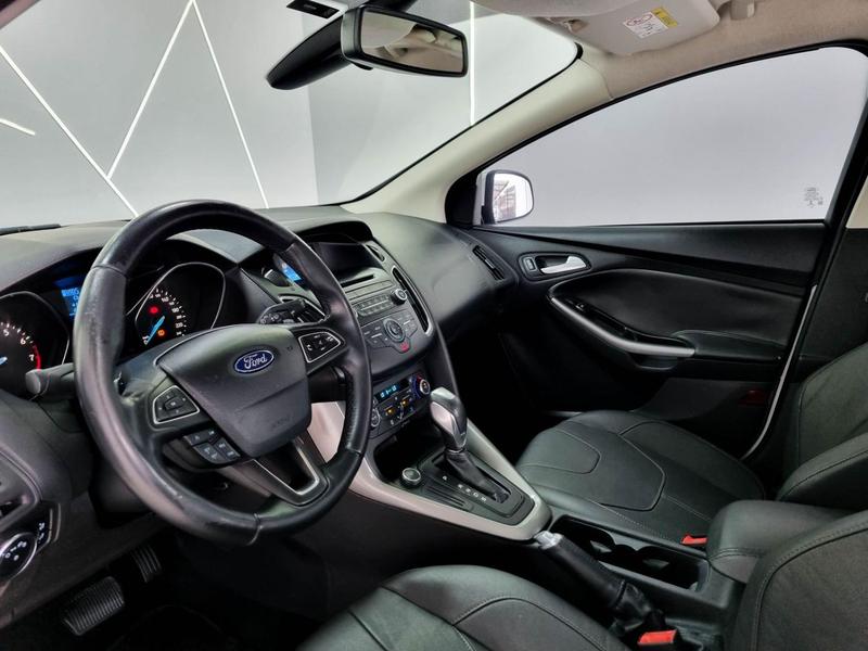 Ford Focus Se At 2.0hc - foto 8
