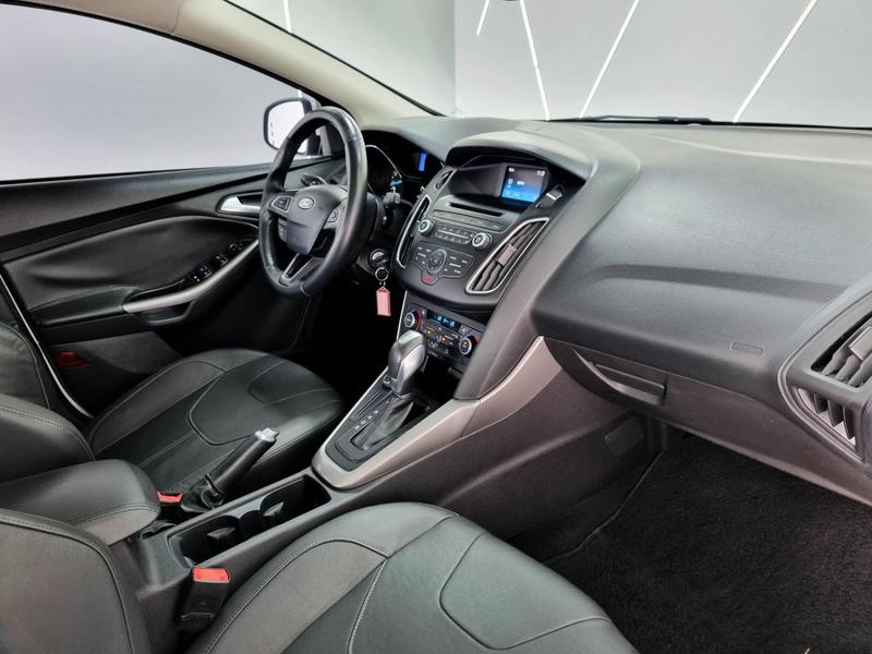 Ford Focus Se At 2.0hc - foto 11
