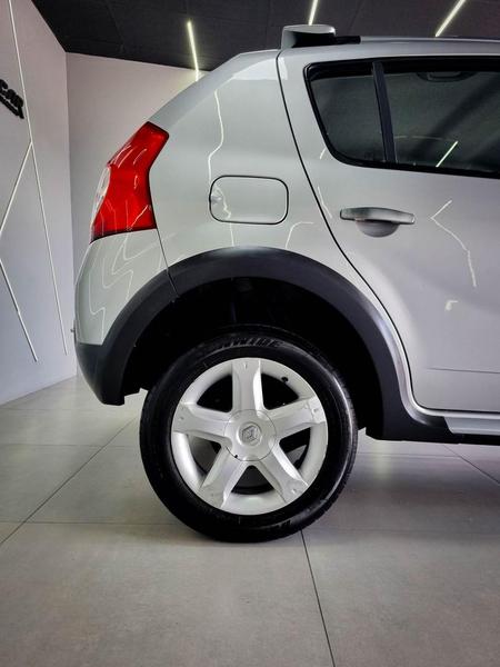 Renault Sandero Stepway - foto 7