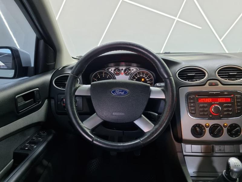 Ford Focus Sedan 1.6 1.6 Flex 8V 16V 4P Mec. - foto 12