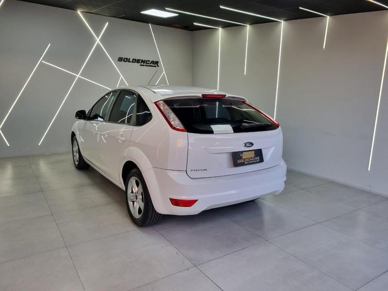 Ford Focus Sedan 1.6 1.6 Flex 8V 16V 4P Mec. - foto 4