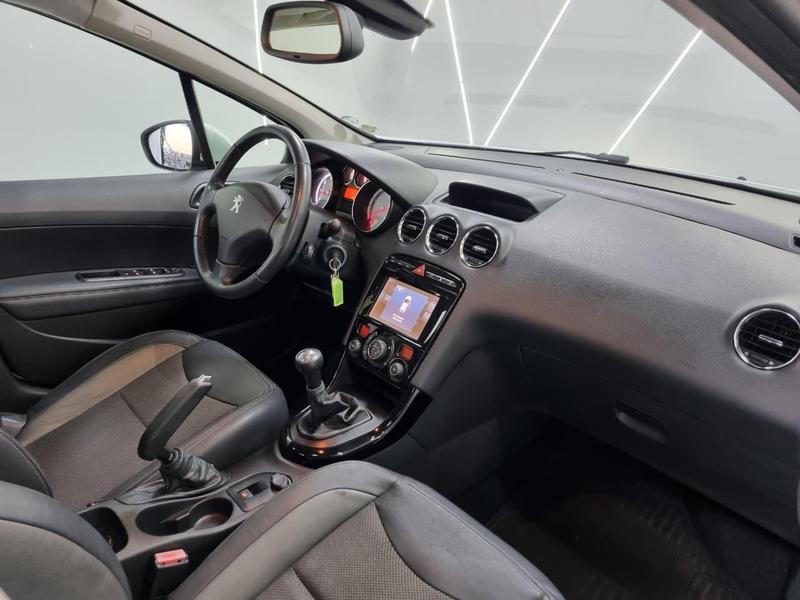 Peugeot 308 Allure - foto 8
