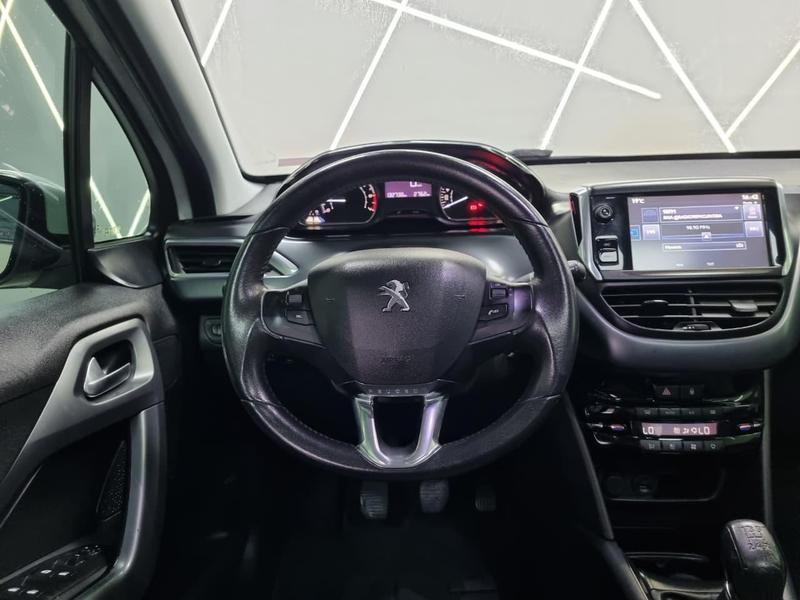 Peugeot 208 Griffe - foto 12