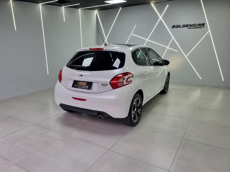 Peugeot 208 Griffe - foto 6