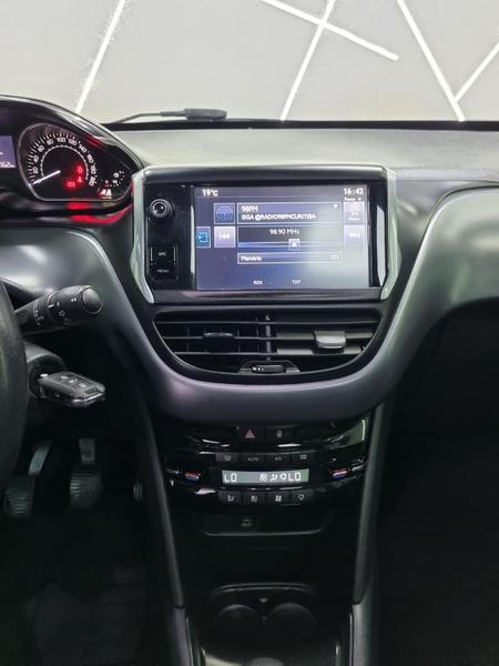 Peugeot 208 Griffe - foto 8