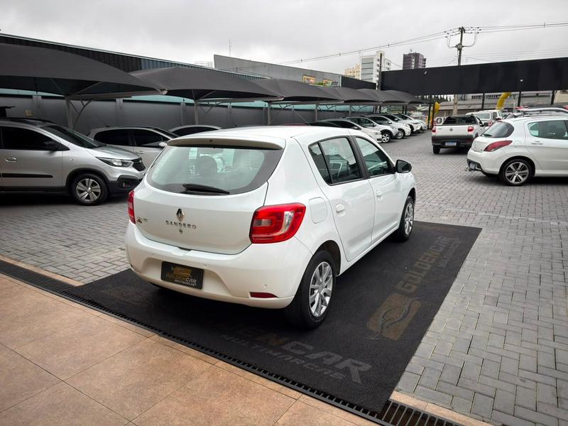 Renault Sandero Expression 1.0 - foto 6