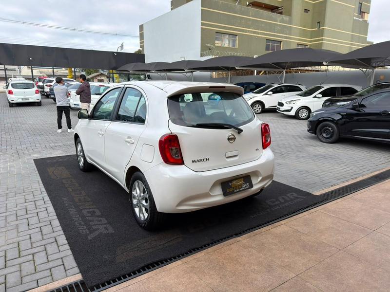 Nissan March 10sv - foto 4