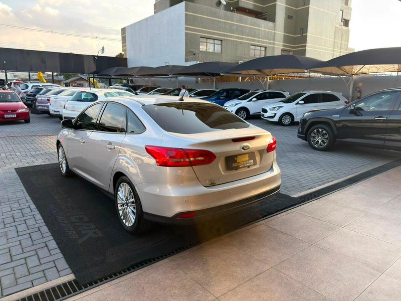 Ford Focus Se At 2.0sc - foto 4