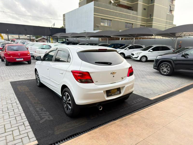 Chevrolet Onix 1.4mt LTZ - foto 4