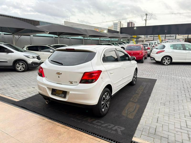 Chevrolet Onix 1.4mt LTZ - foto 6