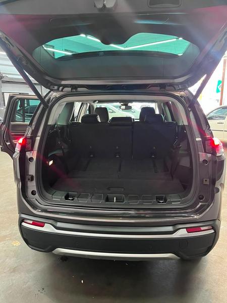 Jeep Commander Lim T270 - foto 8