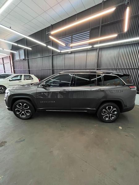 Jeep Commander Lim T270 - foto 9
