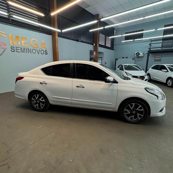 Nissan Versa 16uniquecvt - foto 9