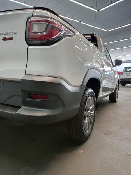 Fiat Strada Freedom 13cs - foto 11