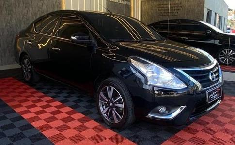 NISSAN VERSA SL _2P