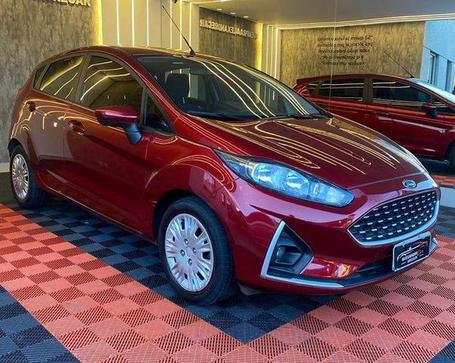 FORD FIESTA 16SE AT
