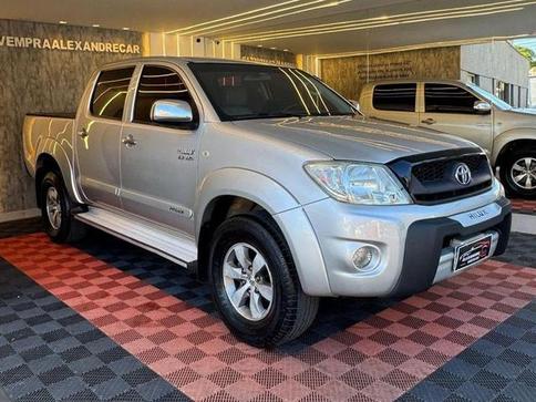 TOYOTA HILUX CD4X2 SR