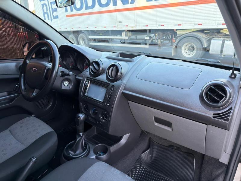 Ford Fiesta 1.0 8V Flex 5P - foto 9