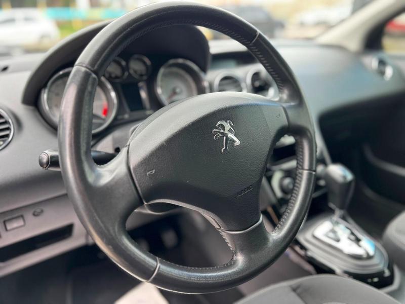 Peugeot 408 Allure - foto 8