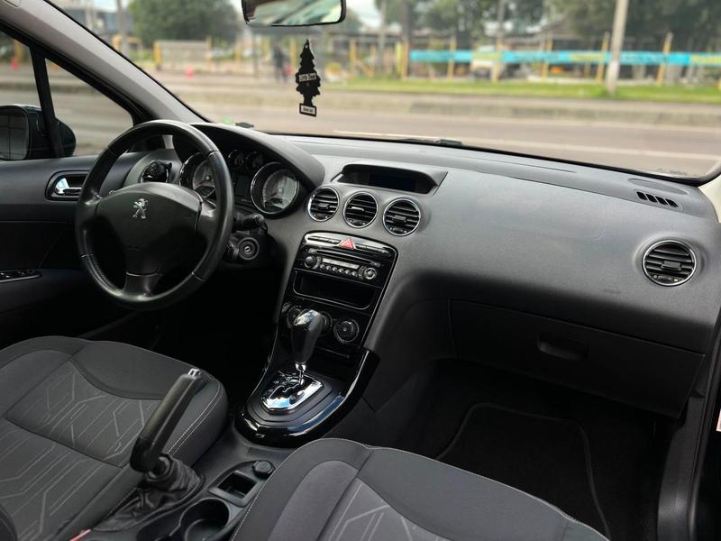 Peugeot 408 Allure - foto 15