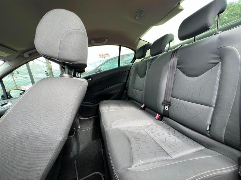Peugeot 408 Allure - foto 16