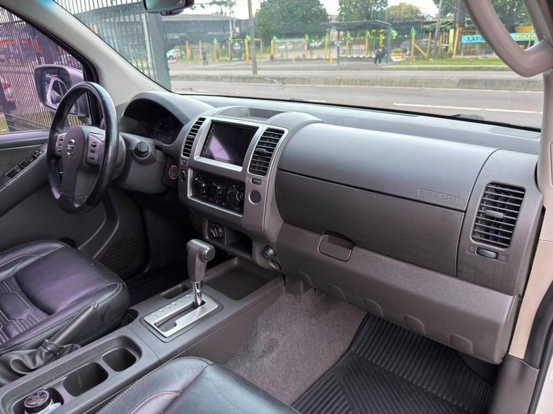 Nissan Frontier Leatx4 - foto 10