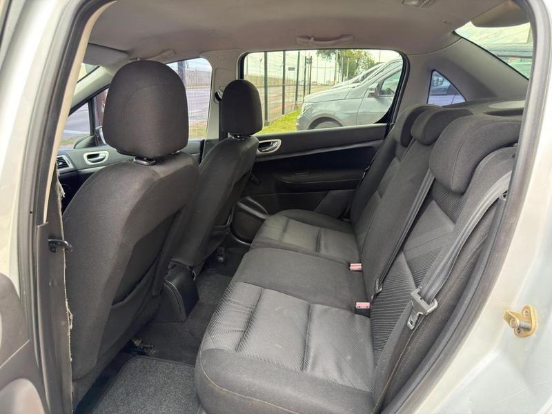 Peugeot 307 Sed. Presence 1.6 Flex 16V 4P - foto 11