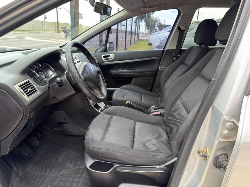 Peugeot 307 Sed. Presence 1.6 Flex 16V 4P - foto 12
