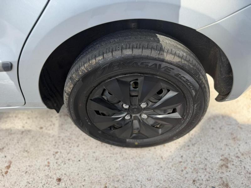 Volkswagen Gol 1.0 City G 6 76cv - foto 12