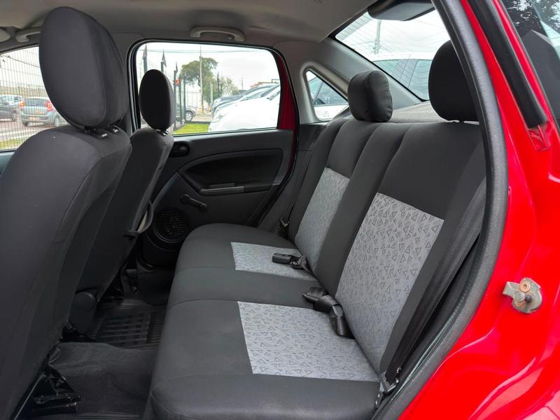 Ford Fiesta 1.6 MPI Class Sedan 8V Flex 4P Manual - foto 9