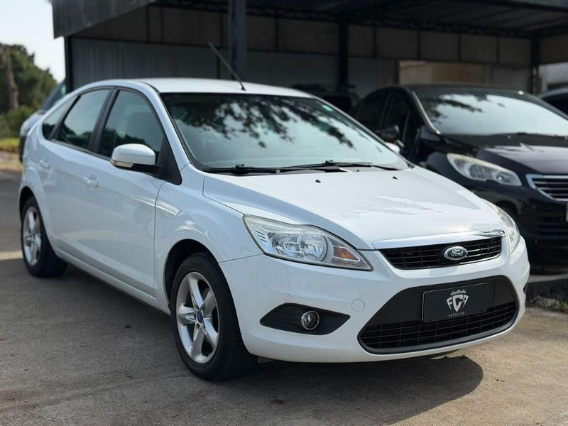 Ford Focus Sedan 1.6 1.6 Flex 8V 16V 4P Mec. - foto 3
