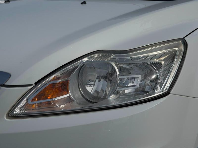 Ford Focus Sedan 1.6 1.6 Flex 8V 16V 4P Mec. - foto 8