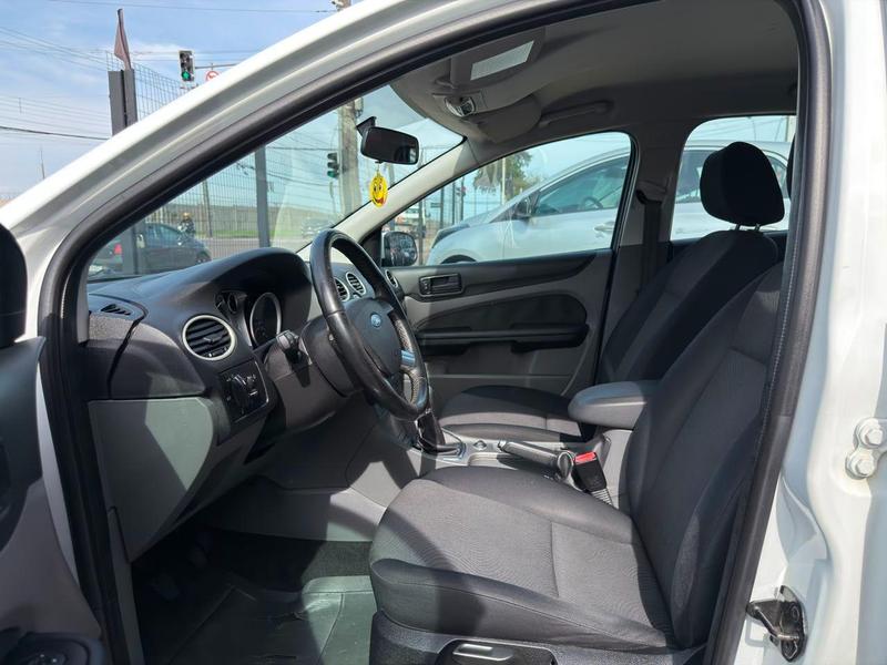 Ford Focus Sedan 1.6 1.6 Flex 8V 16V 4P Mec. - foto 15