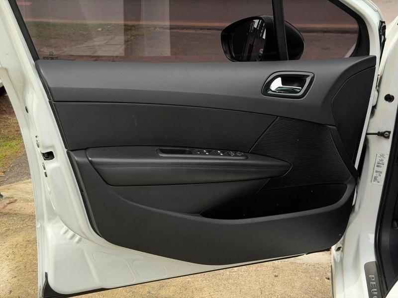 Peugeot 308 Feline - foto 12