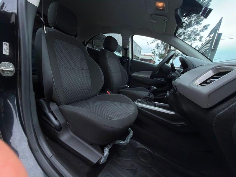 Chevrolet Onix Hatch LT 1.0 8V Flexpower 5P Mec. - foto 16