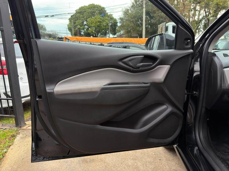 Chevrolet Onix Hatch LT 1.0 8V Flexpower 5P Mec. - foto 13