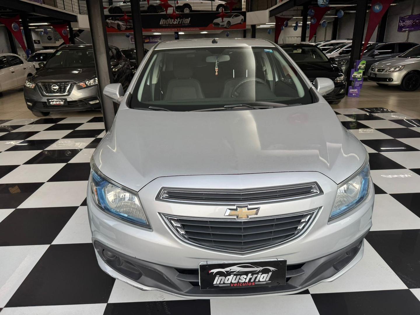 CHEVROLET ONIX 1.4MT LT