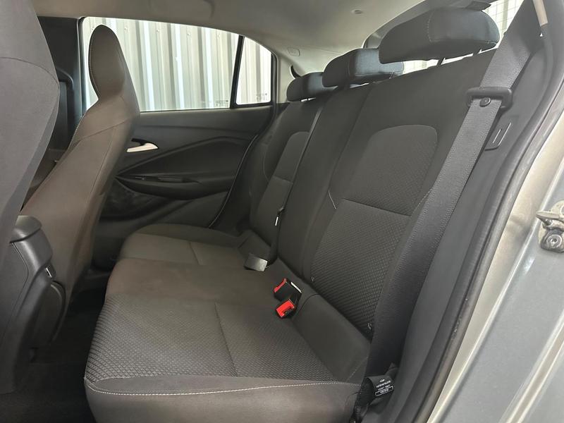 Chevrolet Onix 10tat - foto 15