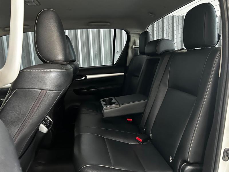Toyota Hilux Srx Cd 4X4 Automático - foto 11