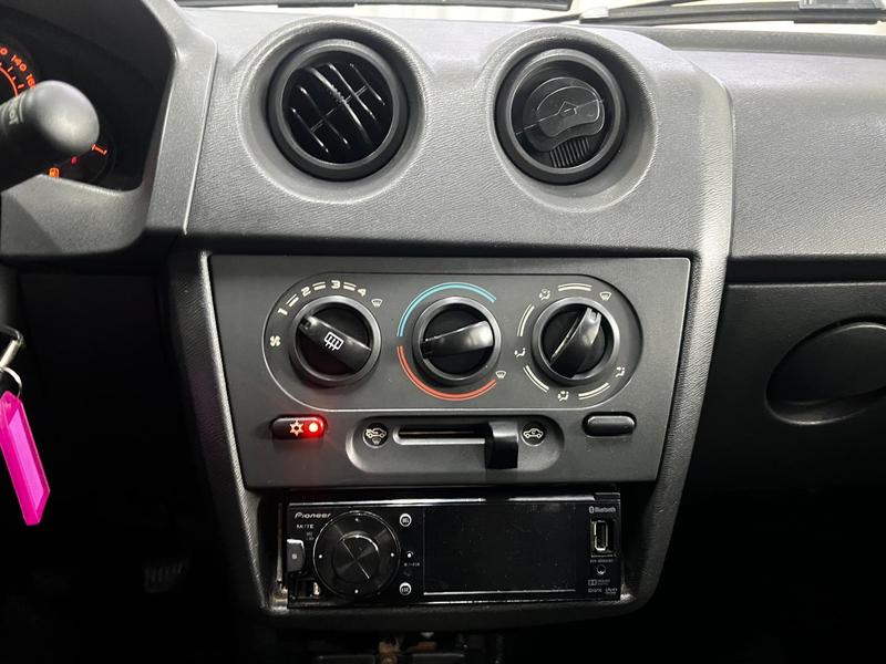 Chevrolet Celta 4P Spirit - foto 12