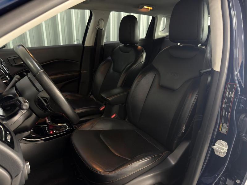 Jeep Compass Limited D ? - foto 10