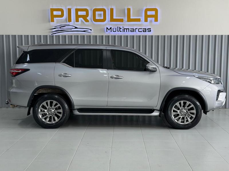 Toyota SW4 Srx ? - foto 4