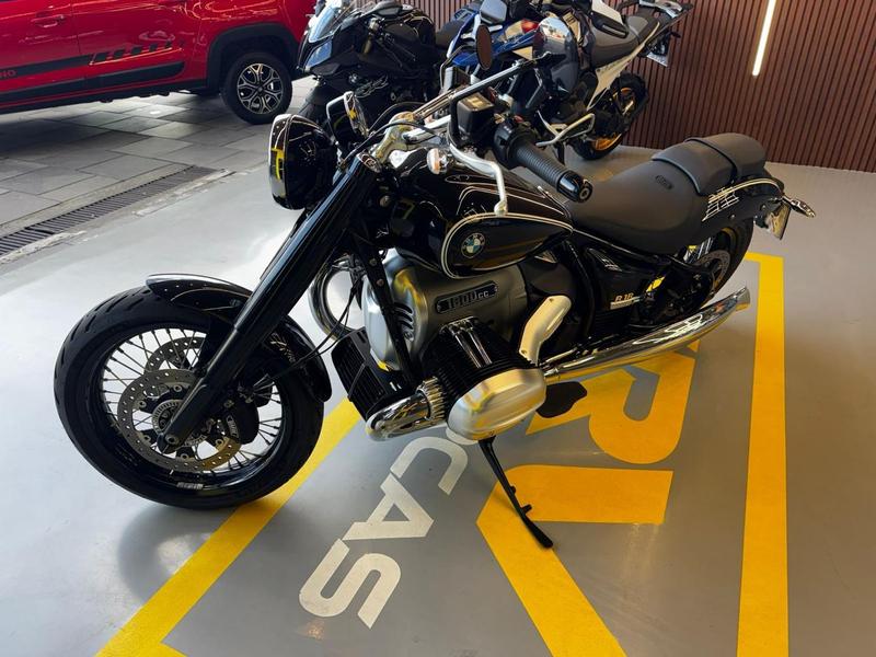 BMW R 18 PURE