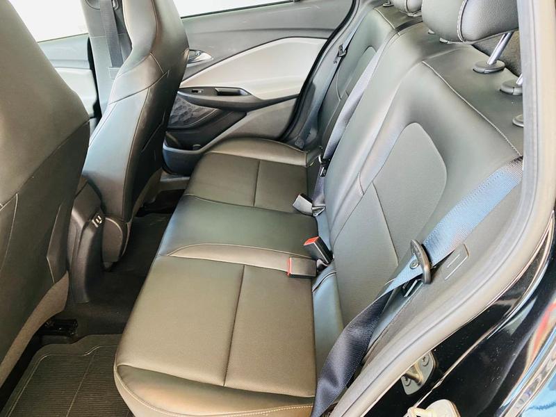 Chevrolet Onix Plus 10tat - foto 7