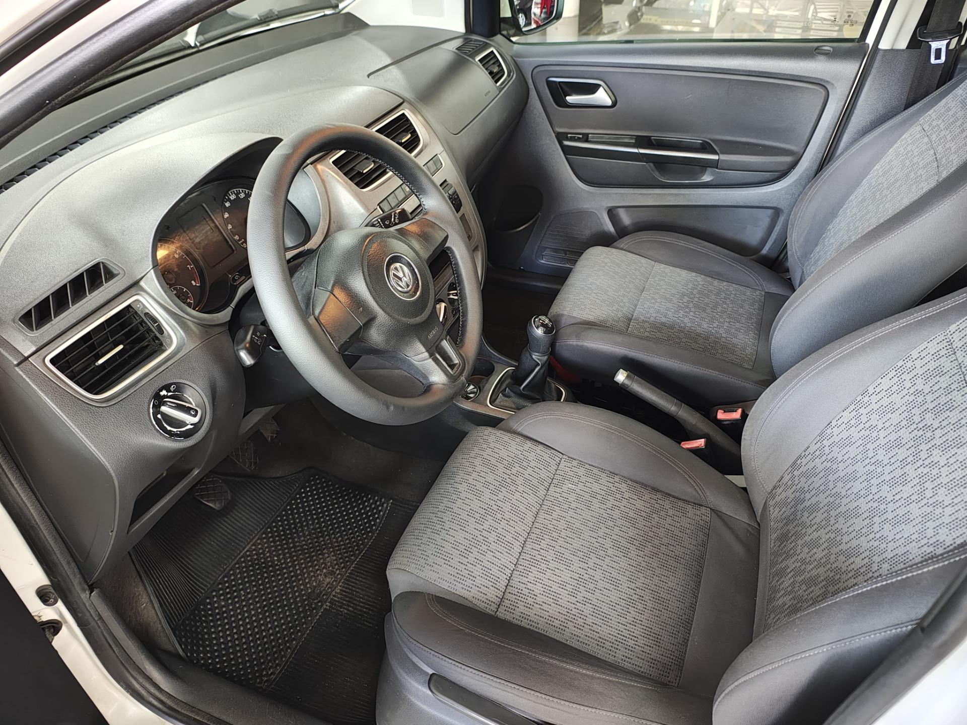 VOLKSWAGEN fox 1.0