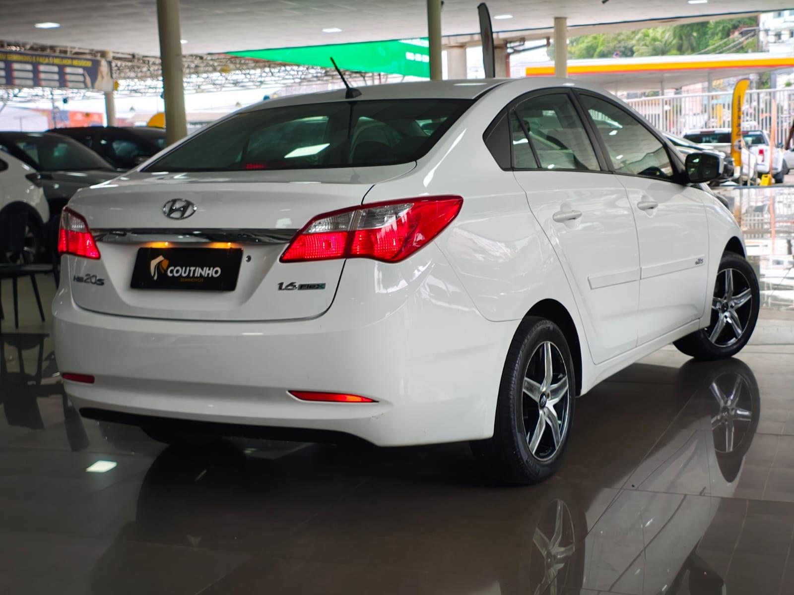 HYUNDAI hb20s 1.6 comfort plus 16v flex 4p manual