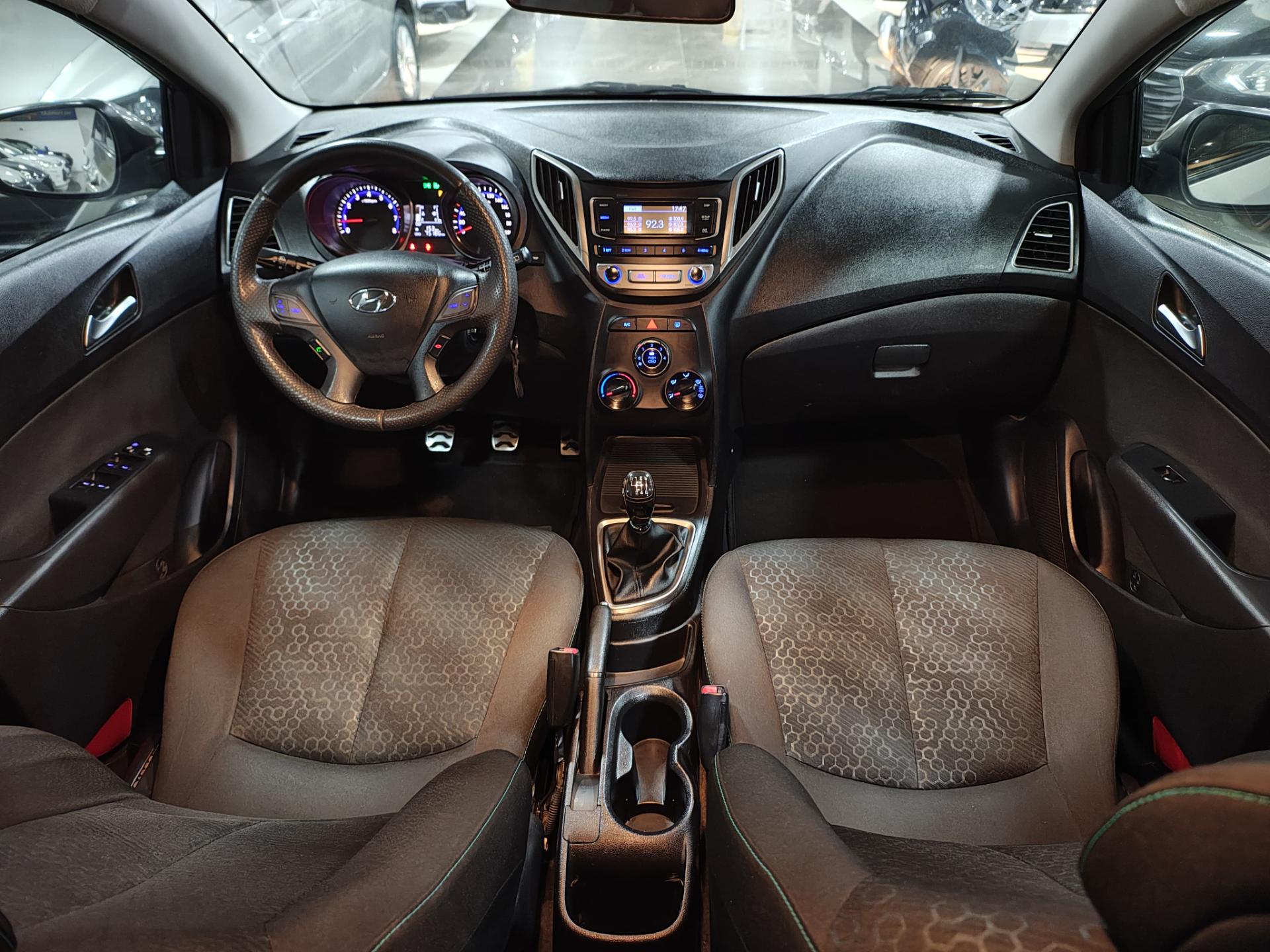 HYUNDAI hb20x style 1.6 flex 16v mec.
