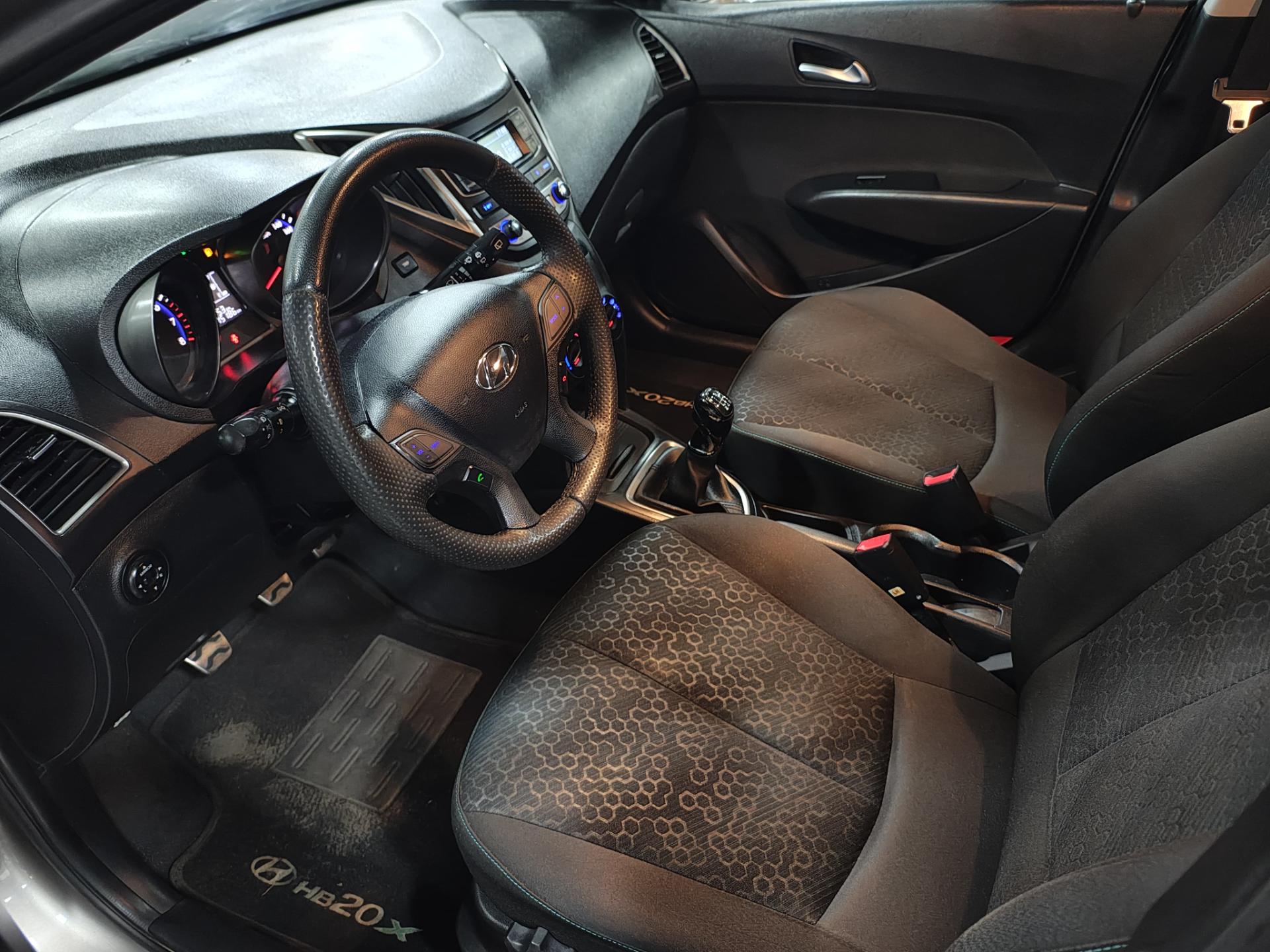 HYUNDAI hb20x style 1.6 flex 16v mec.