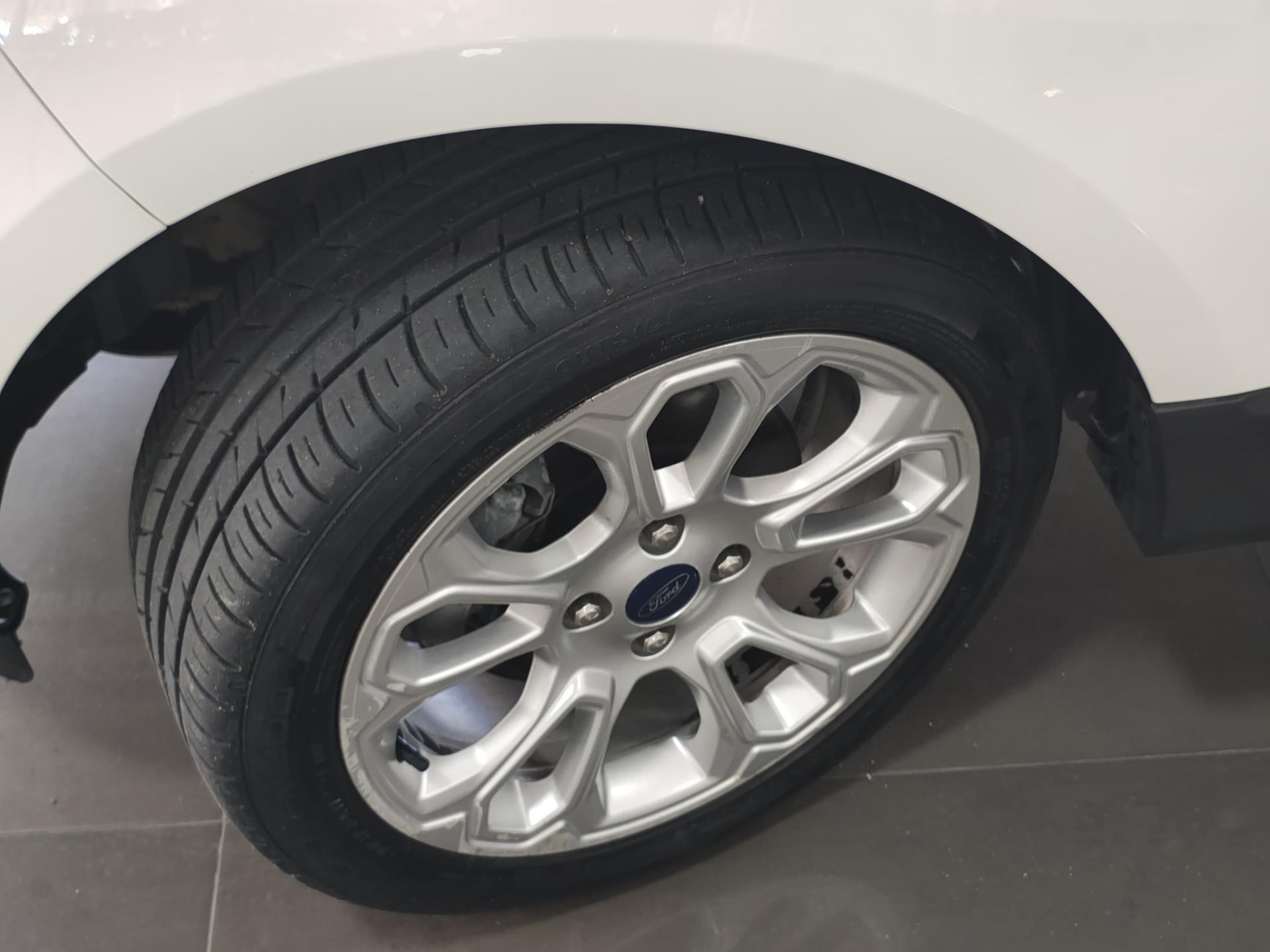 FORD ecosport titanium 2.0