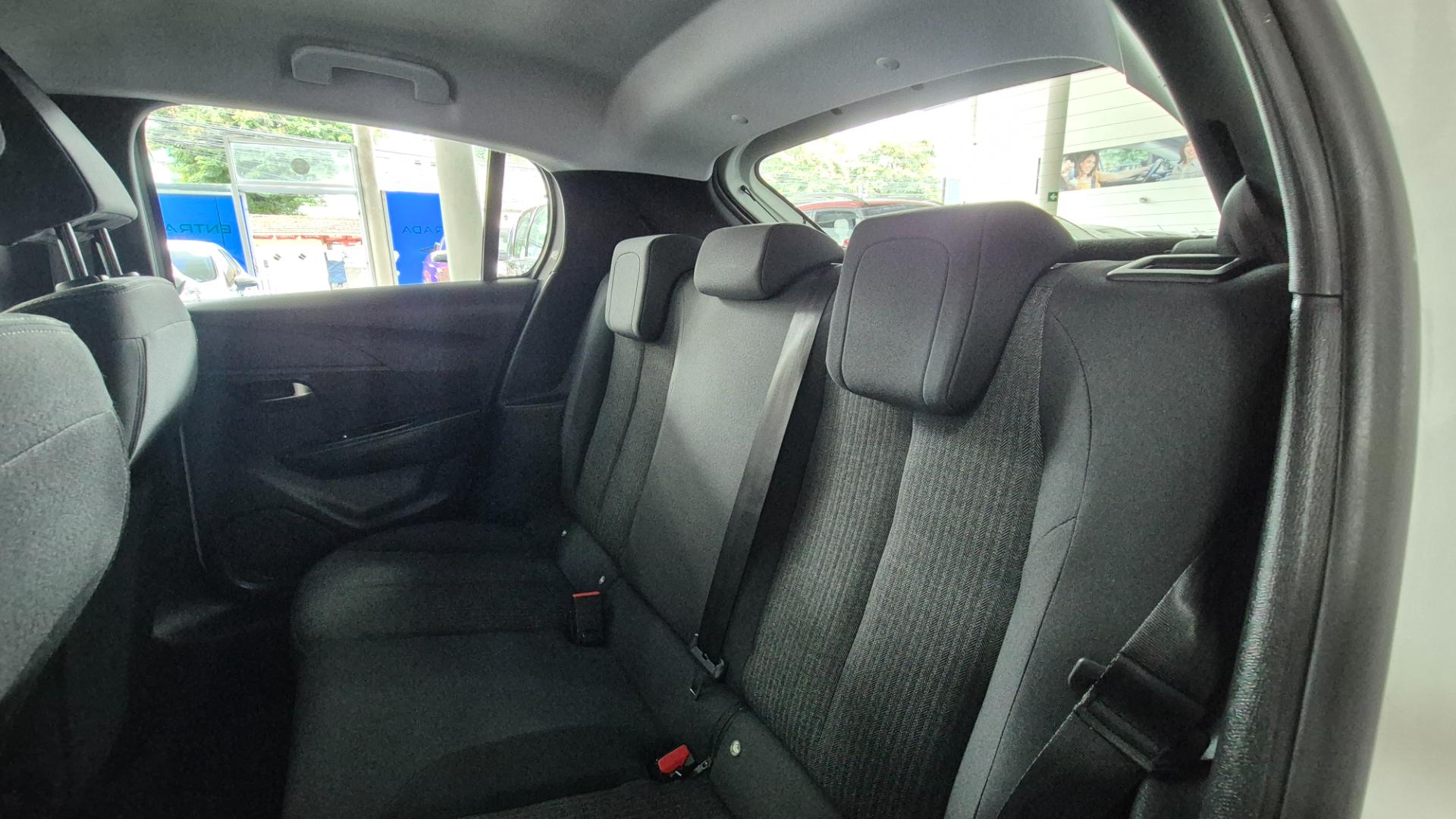 PEUGEOT 208 active 1.6 flex 16v 5p aut.